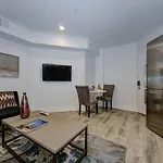 Dupont Circle-Suite 6Kalorama Luxury Apartment